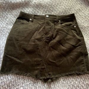 🔆Moving Sale 20% Off 🔆Dark Green Corduroy Skirt